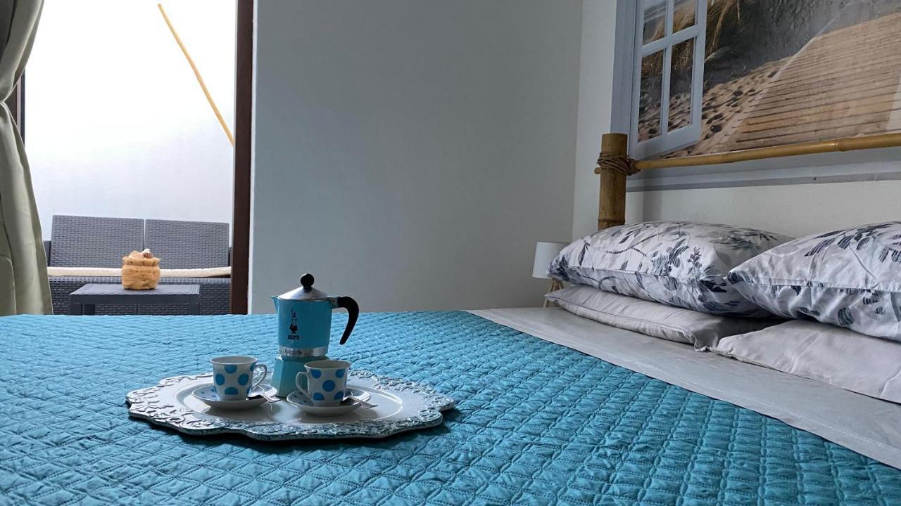 La Casa Di Stefania Daire Porto Pino Dış mekan fotoğraf