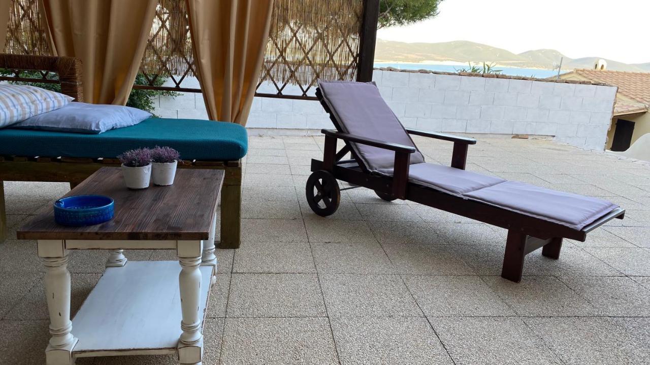 La Casa Di Stefania Daire Porto Pino Dış mekan fotoğraf