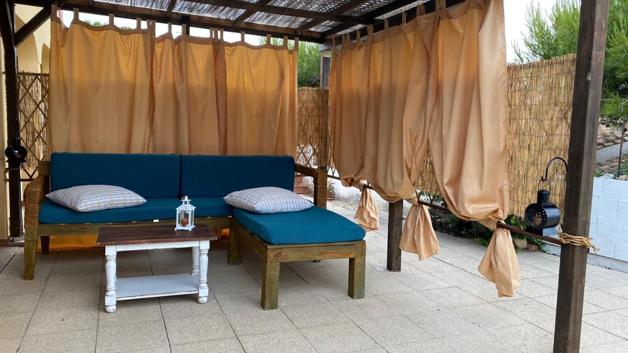 La Casa Di Stefania Daire Porto Pino Dış mekan fotoğraf