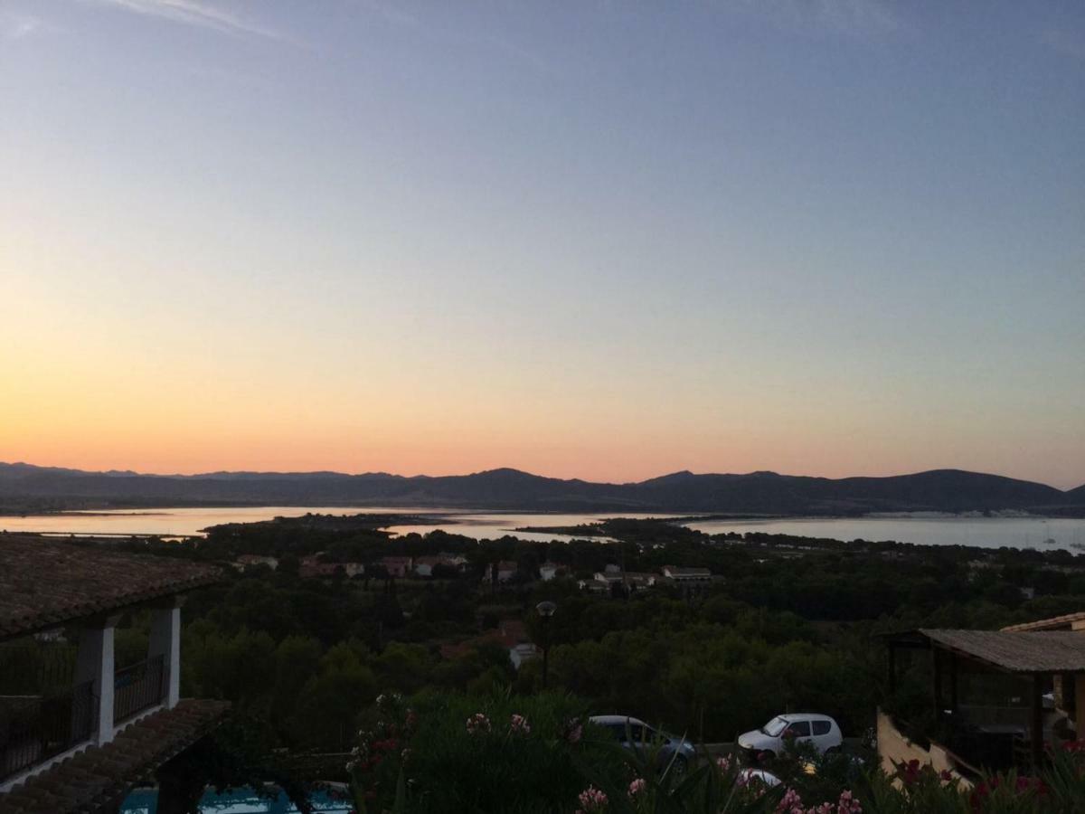 La Casa Di Stefania Daire Porto Pino Dış mekan fotoğraf